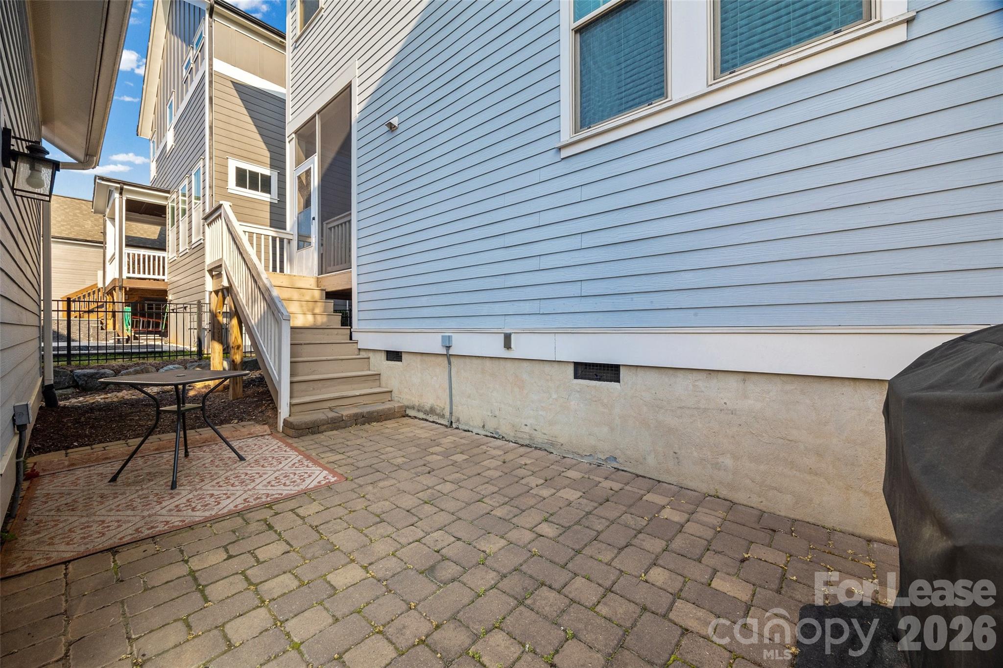 Riverwalk - Residential Lease