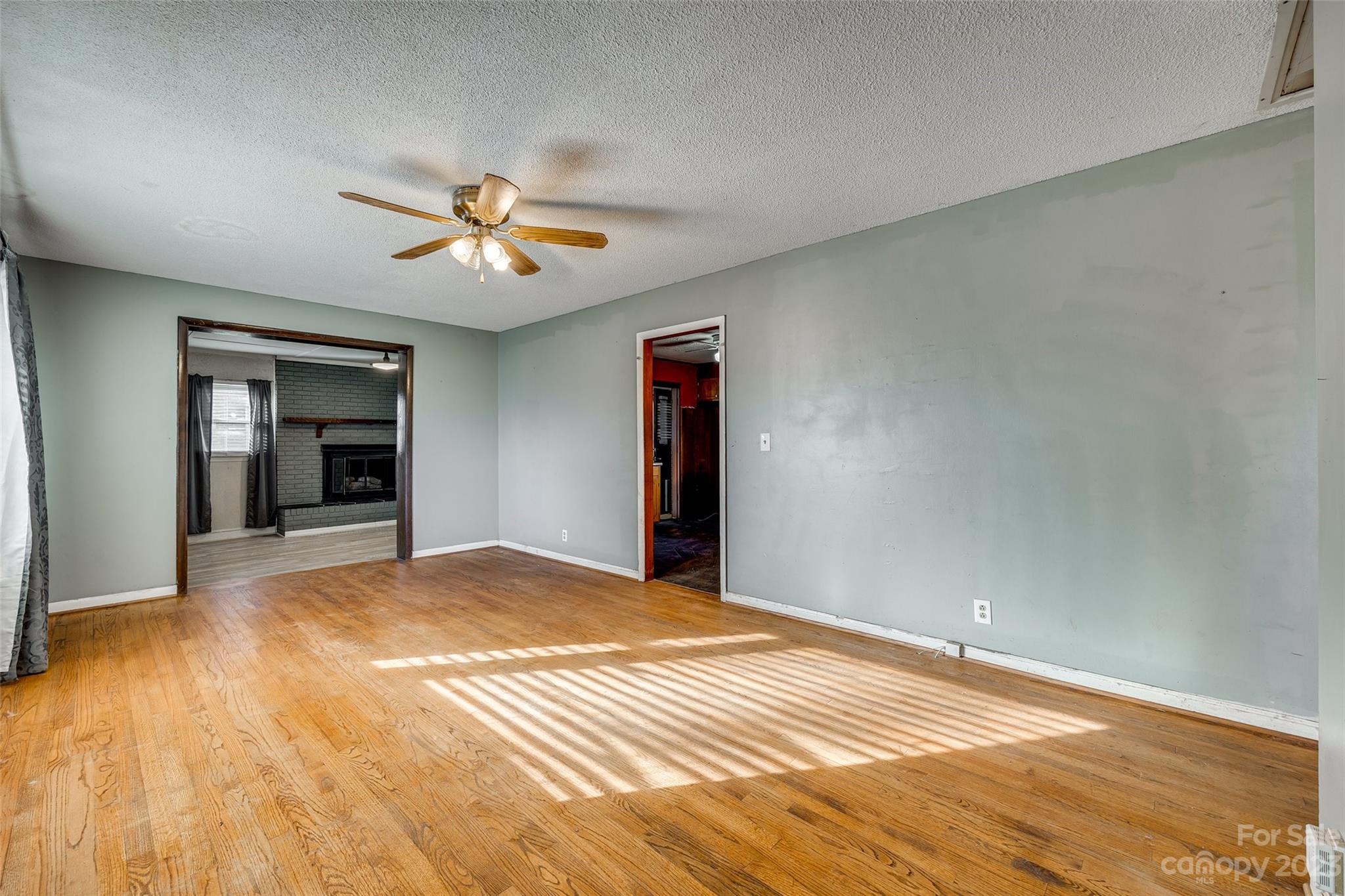 Crestwood - Residential