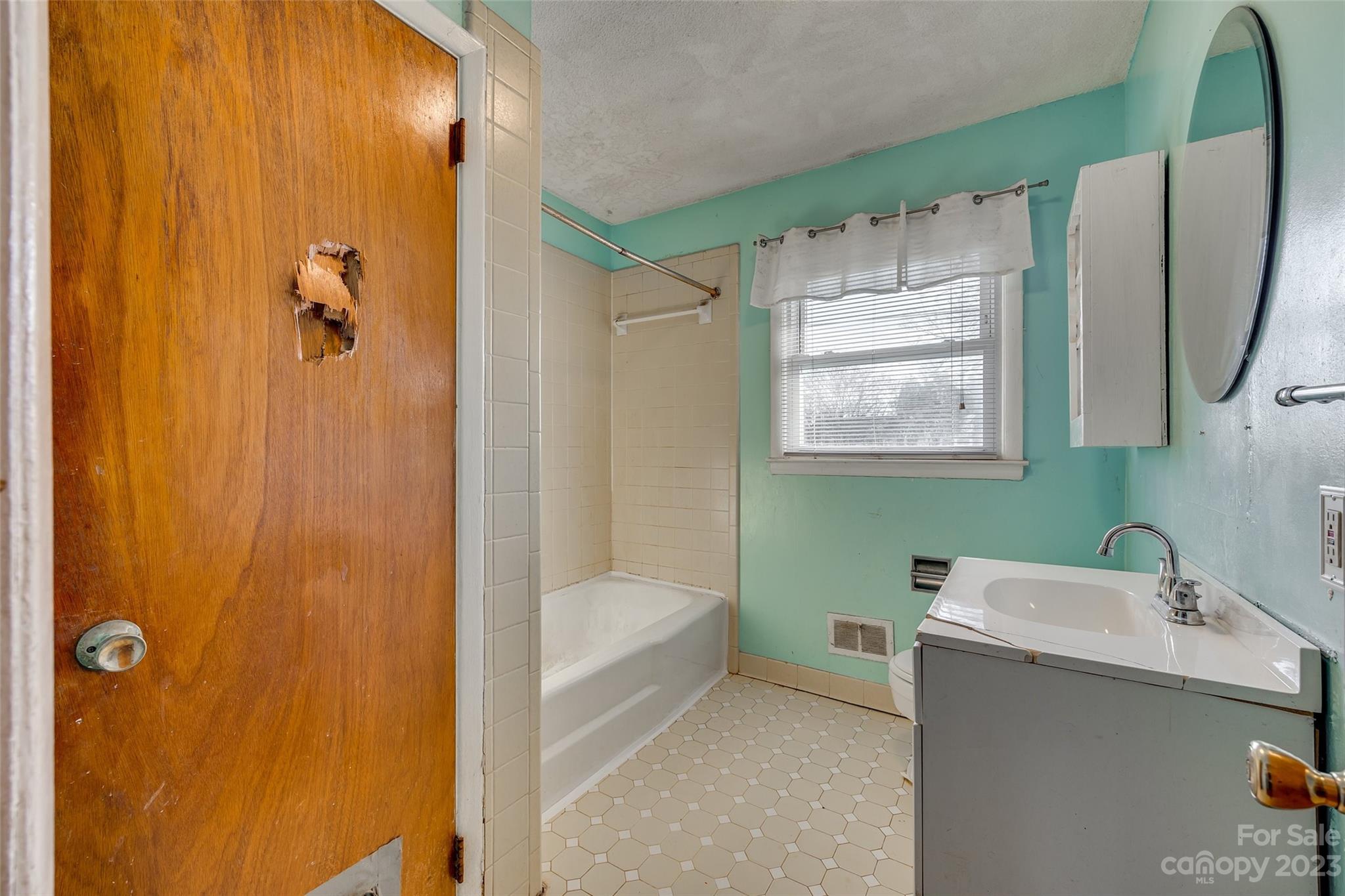 Crestwood - Residential