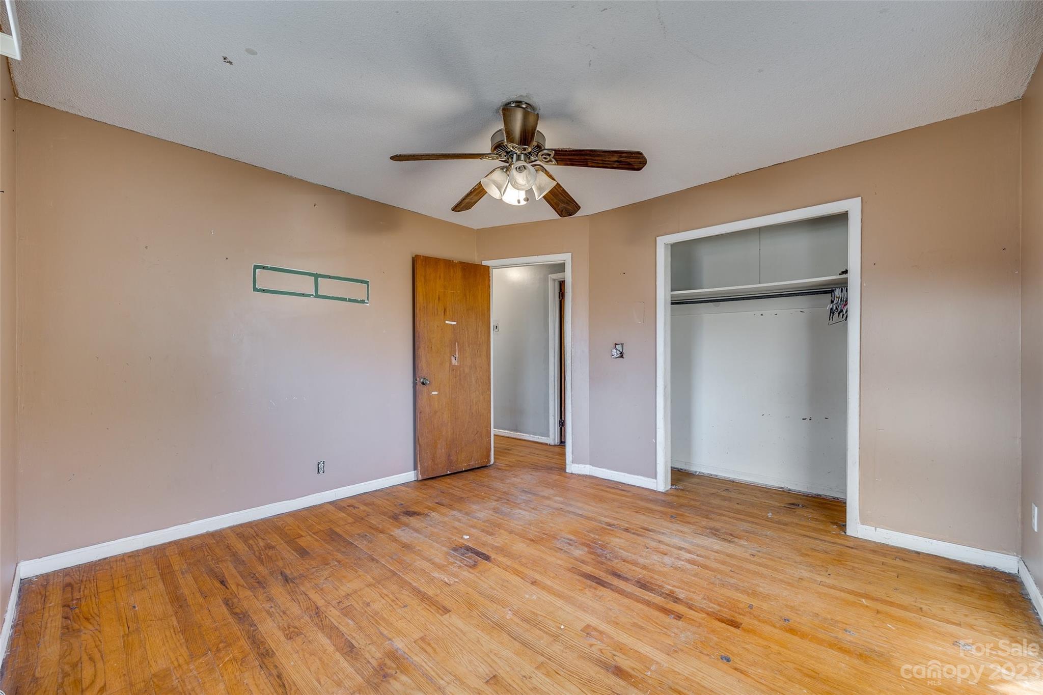 Crestwood - Residential