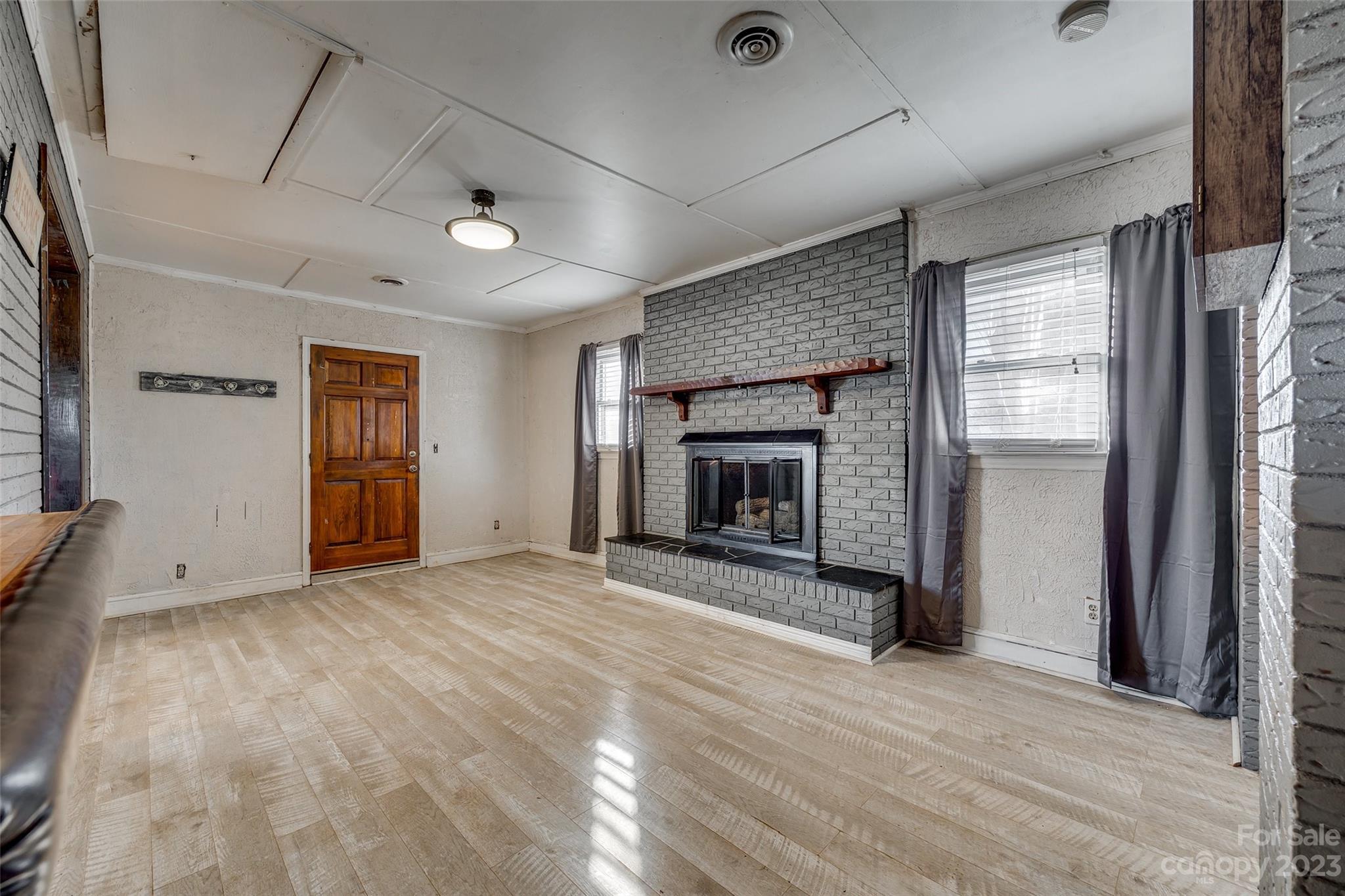 Crestwood - Residential