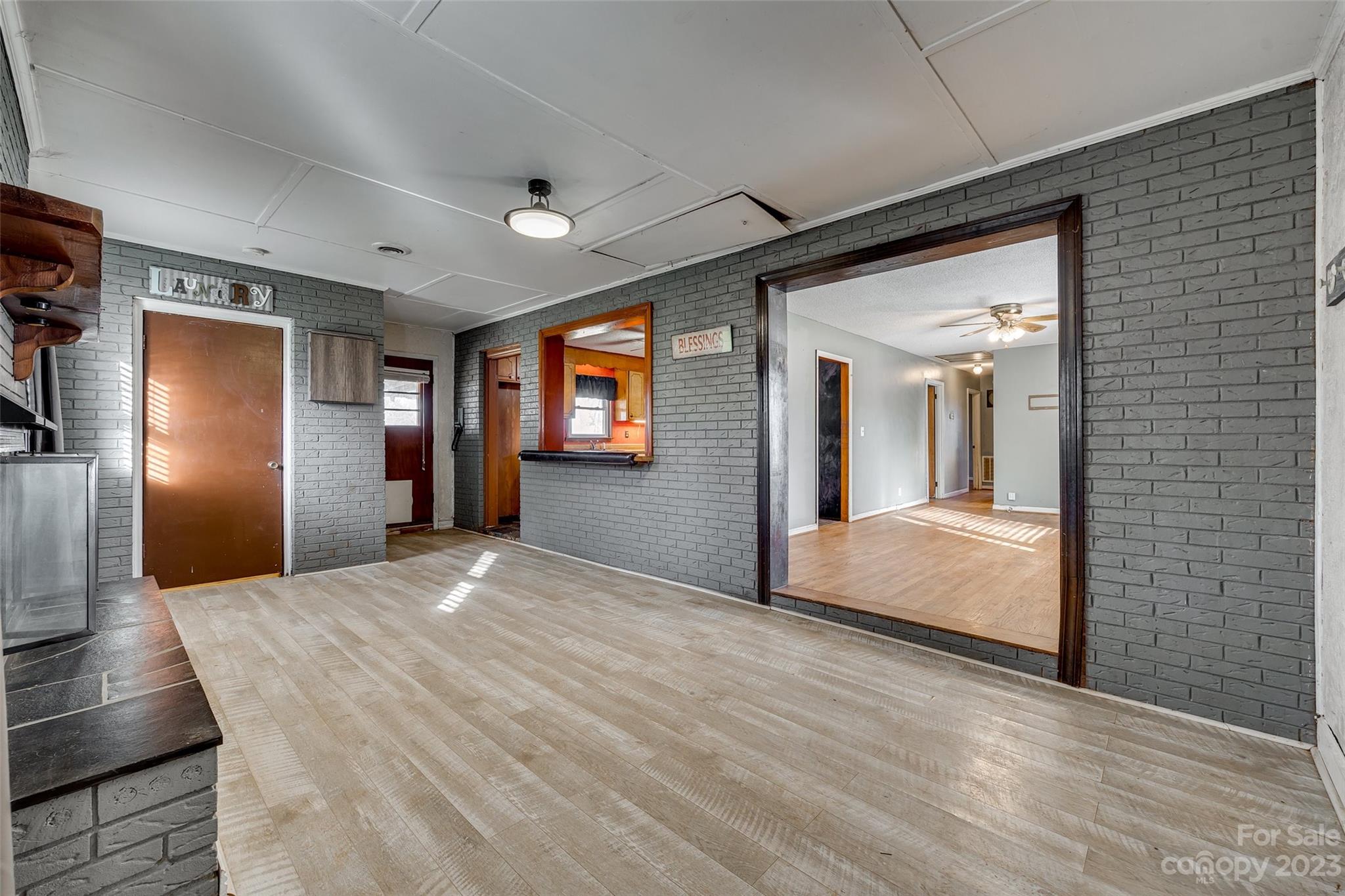 Crestwood - Residential