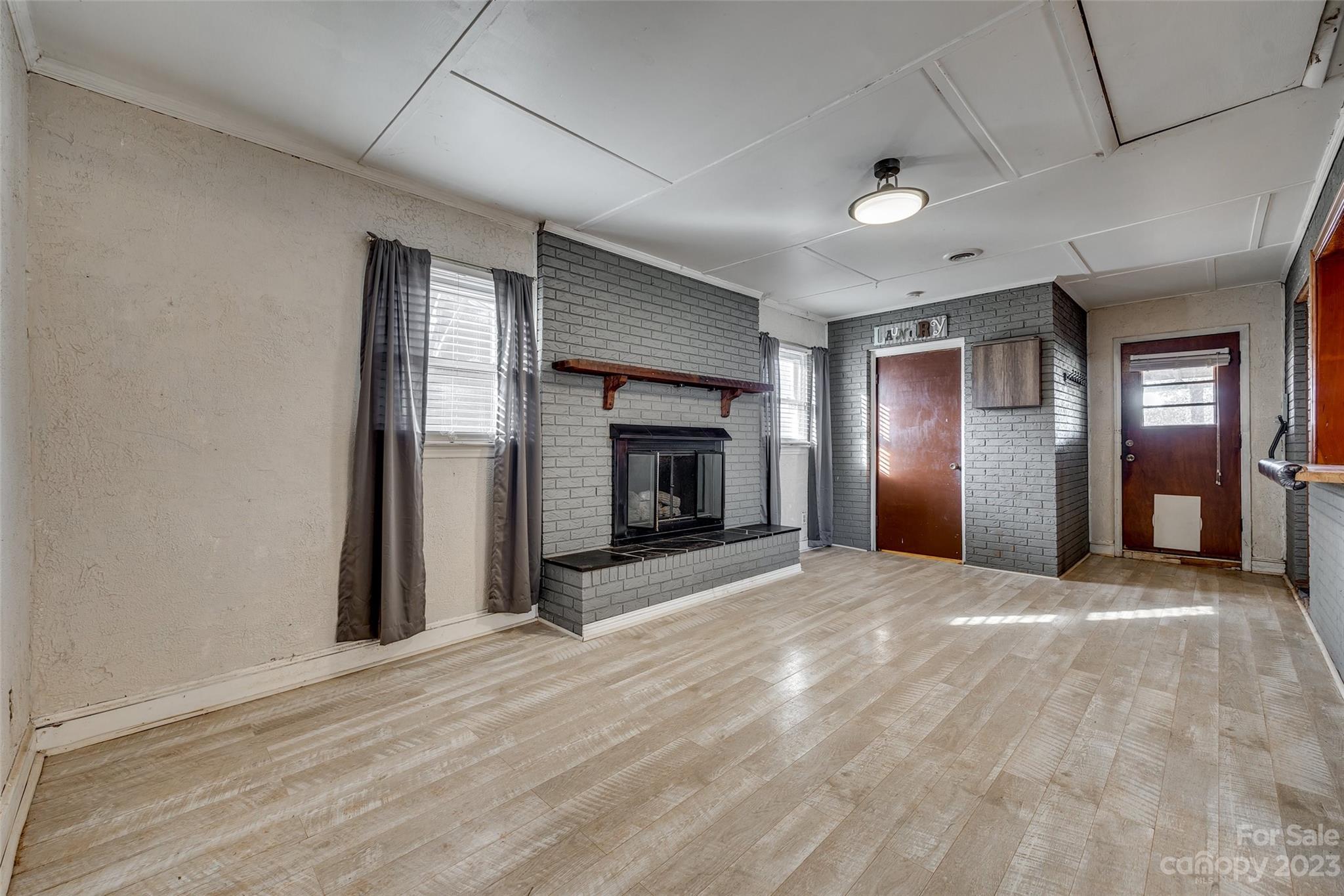 Crestwood - Residential