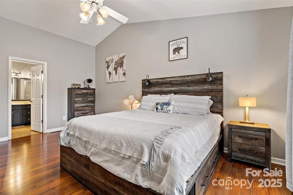 Laurel Pointe - Residential