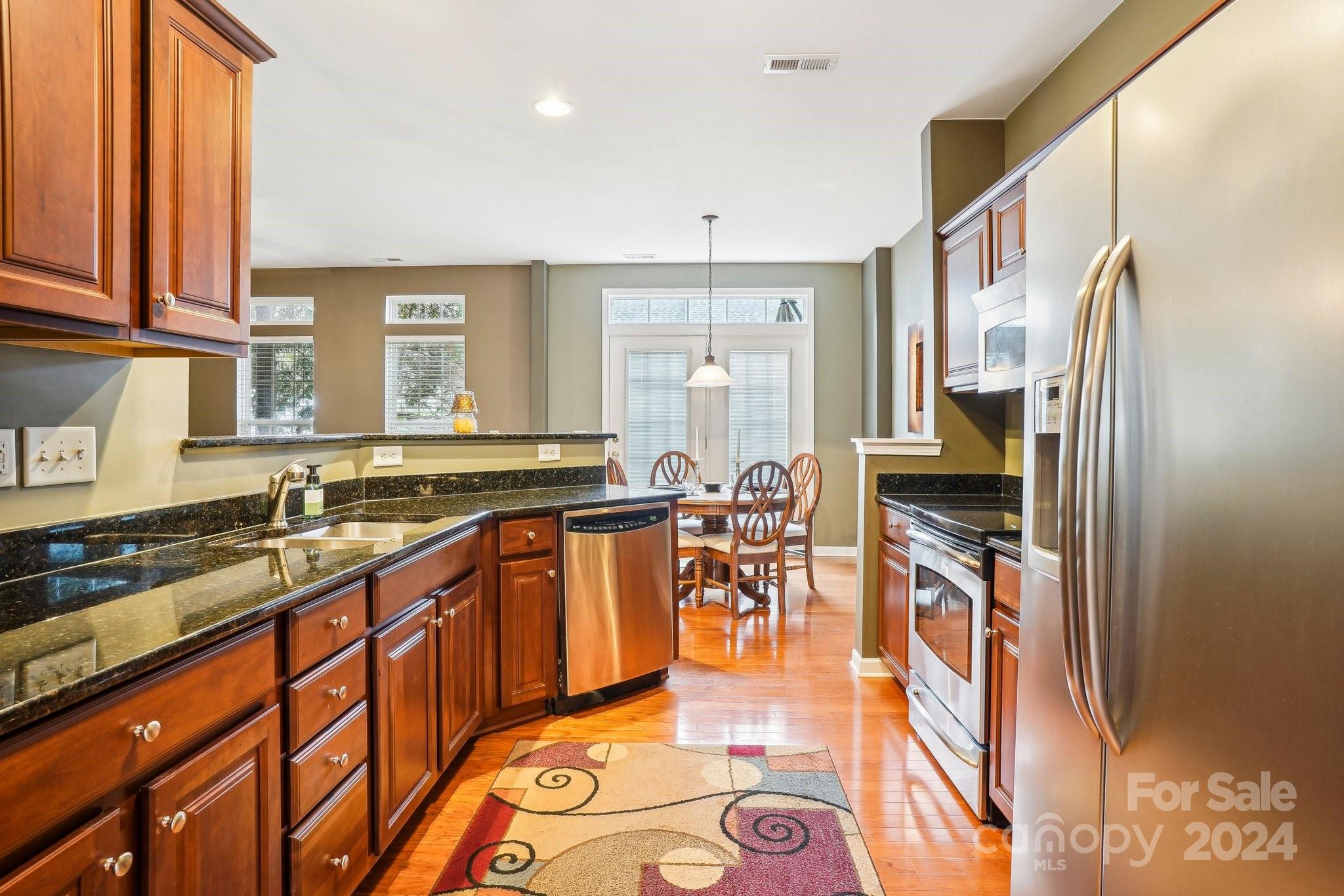 Fairway Townes - Residential