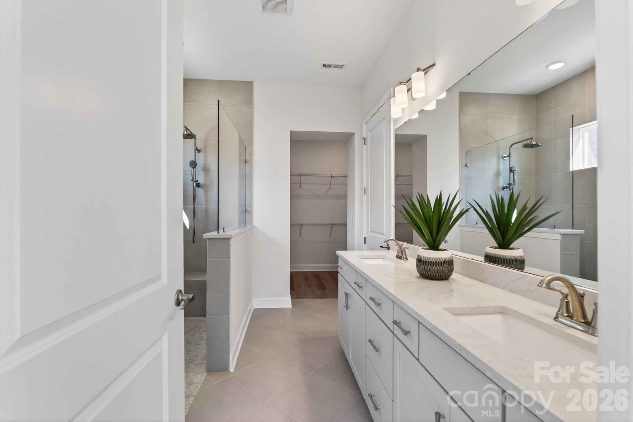 Encore at Streamside - Residential