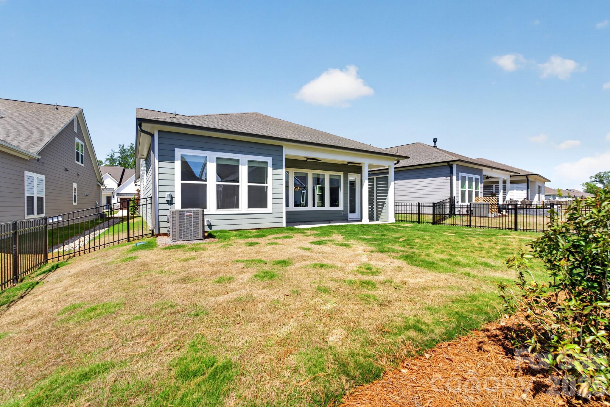 Encore at Streamside - Residential