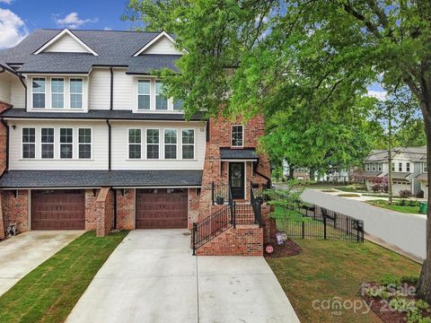 Townhouse in Charlotte NC 1404 Lomax Avenue.jpg