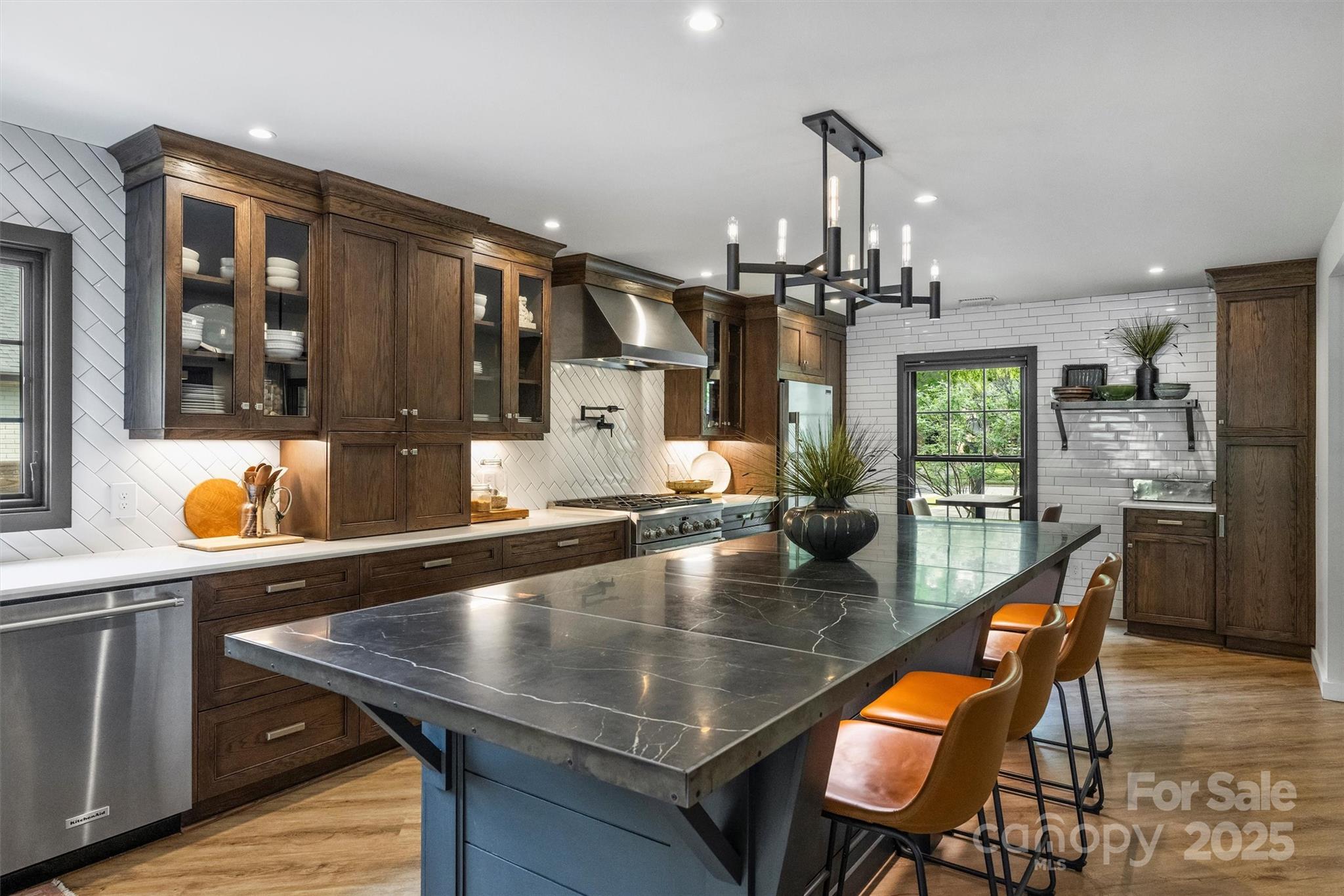 Lansdowne - Residential