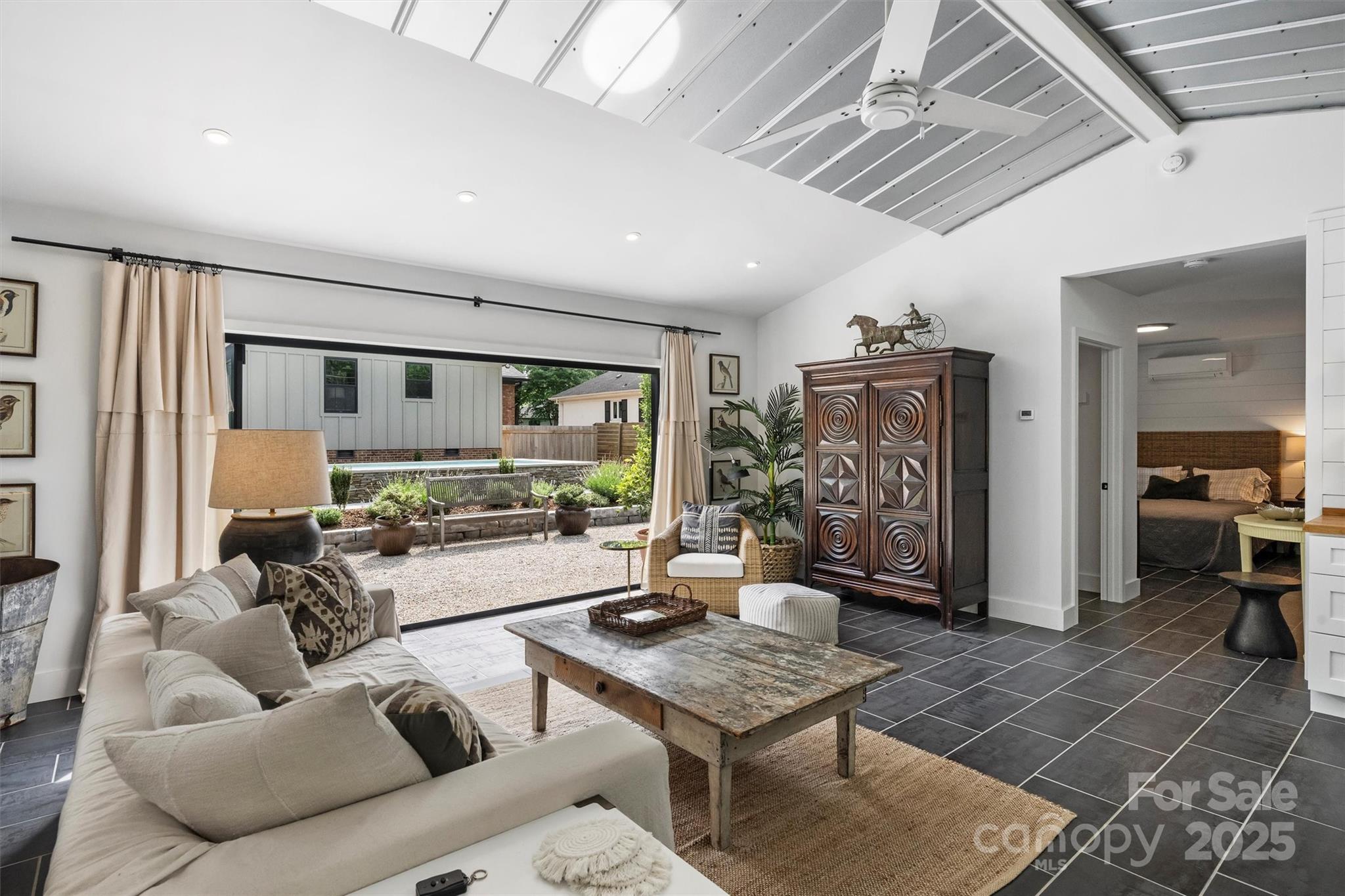 Lansdowne - Residential