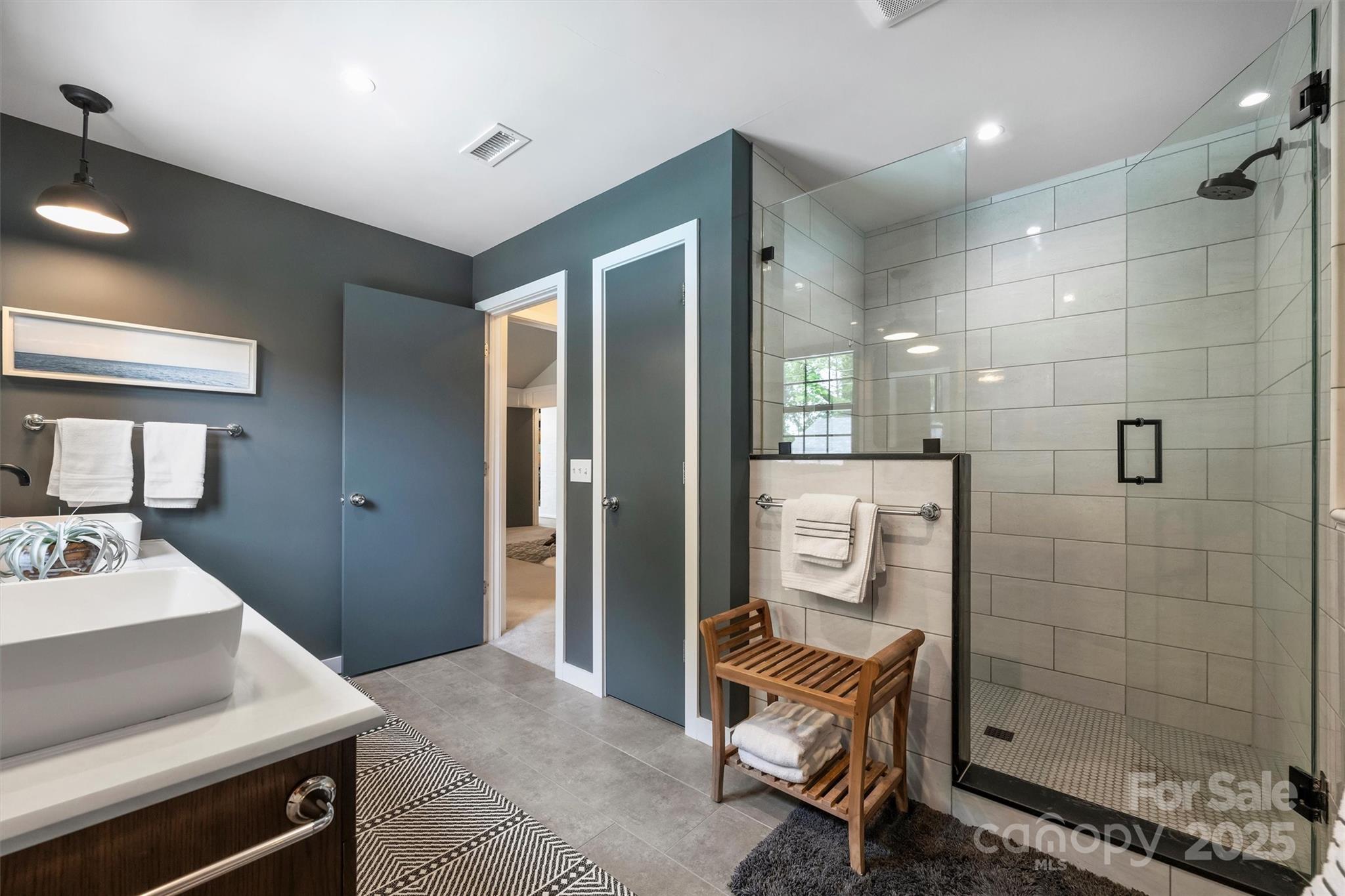 Lansdowne - Residential