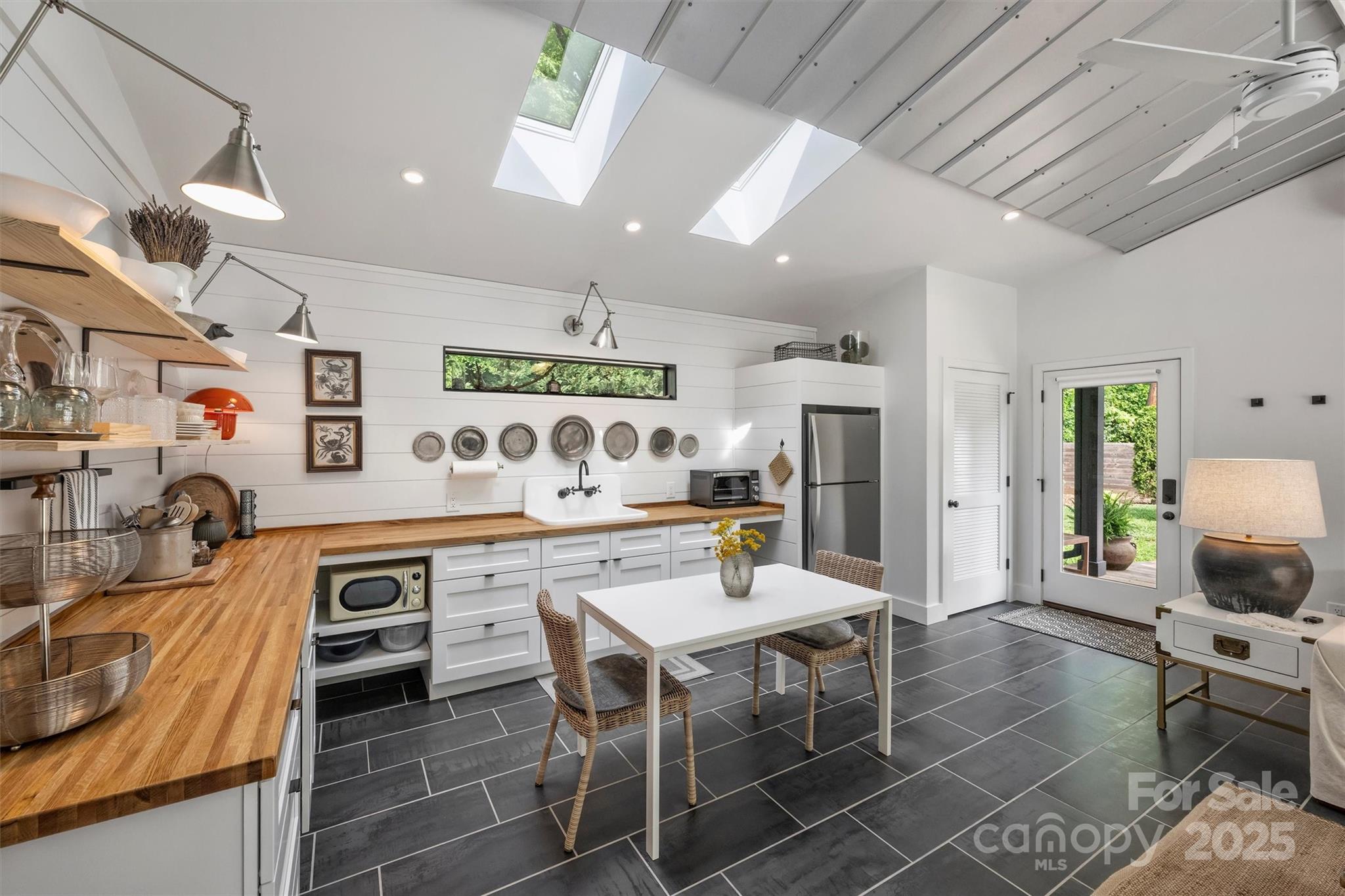 Lansdowne - Residential