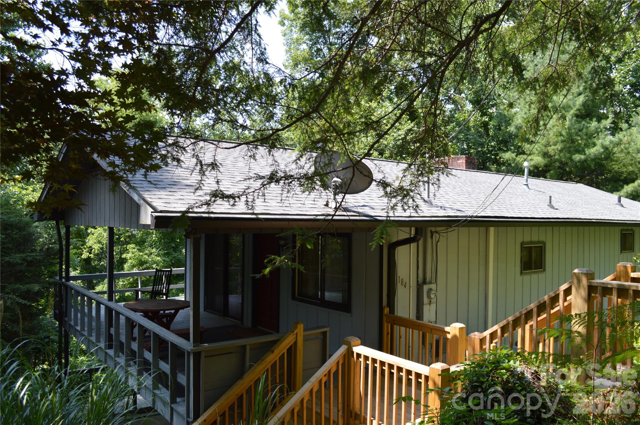 184 Laurel Road