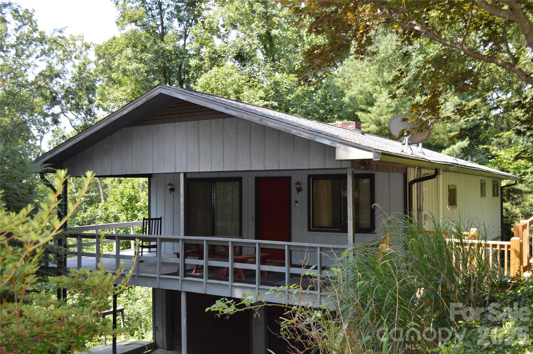 184 Laurel Road