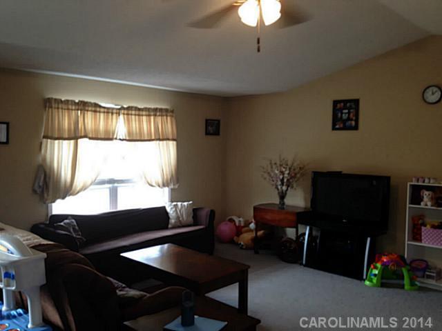 Quail Lakes - Residential