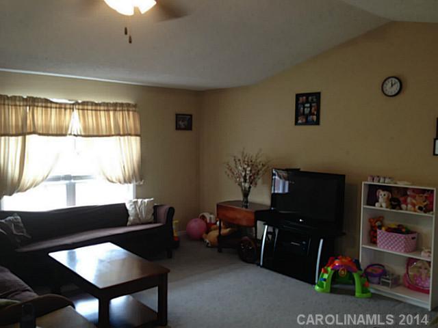 Quail Lakes - Residential