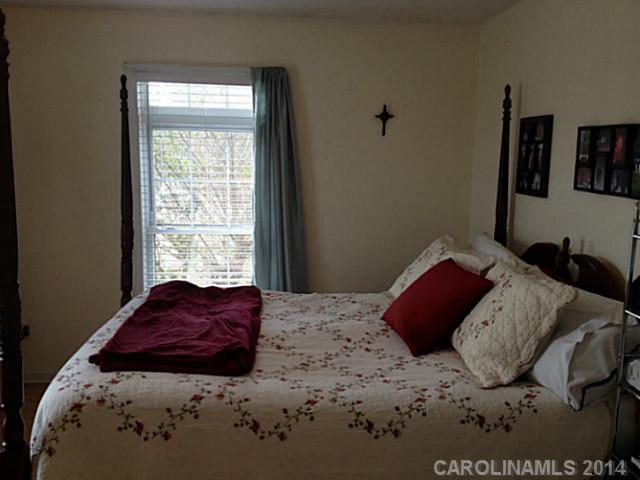 Quail Lakes - Residential