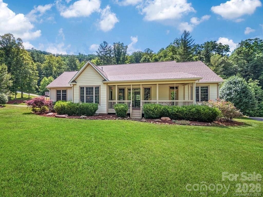 122 Twin Courts Drive