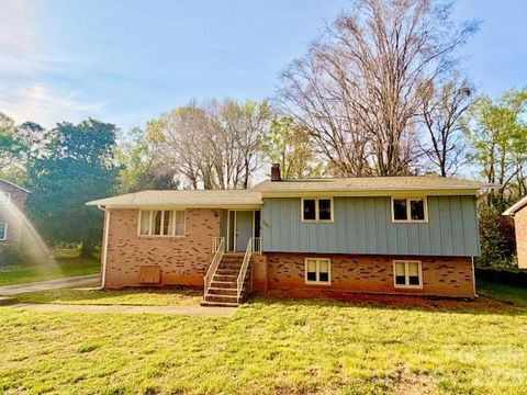 3002 Club Drive Gastonia NC 28054