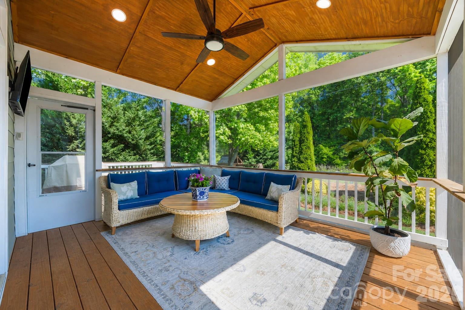 Lake Forest - Residential
