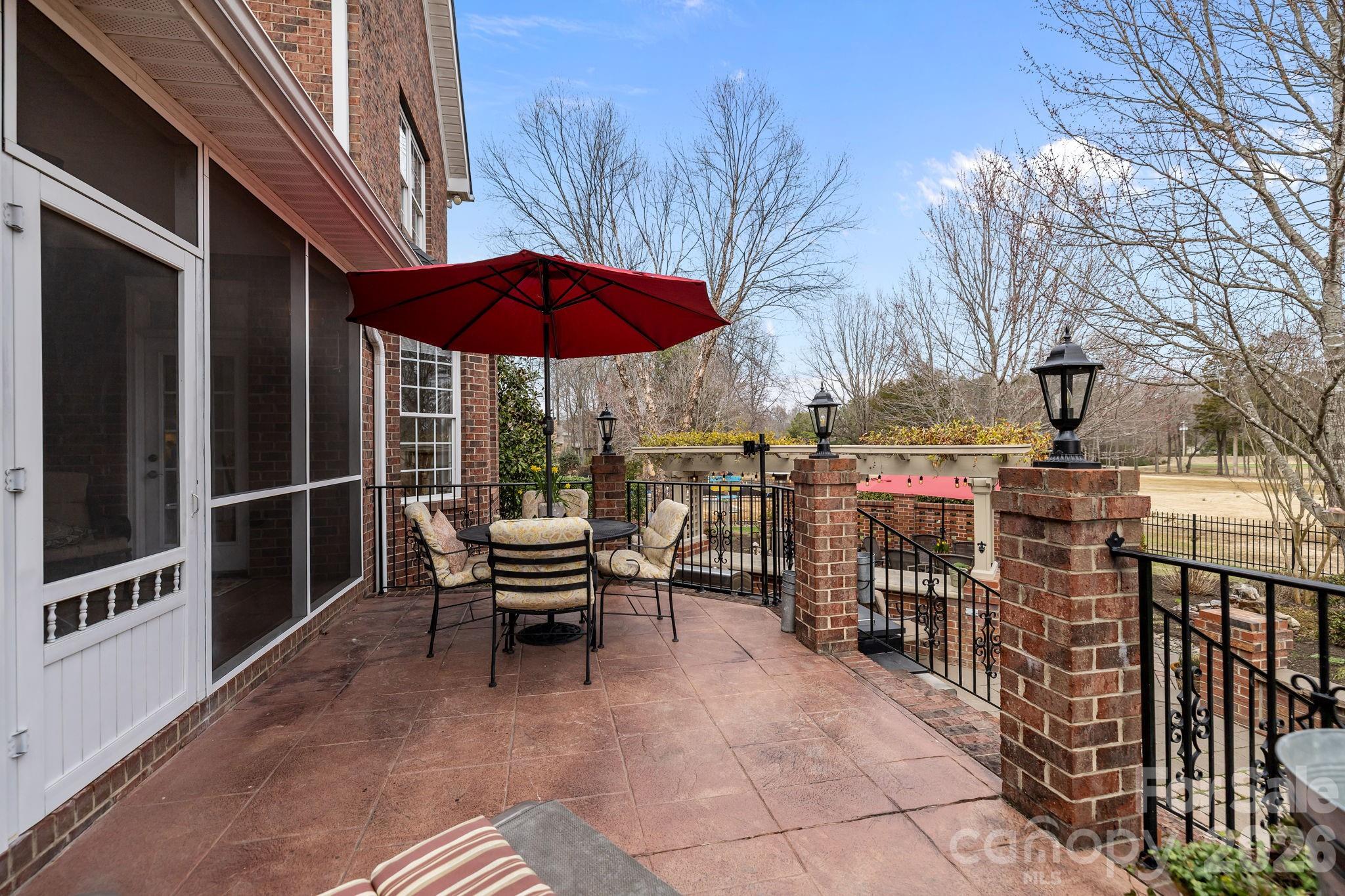 Emerald Lake - Residential