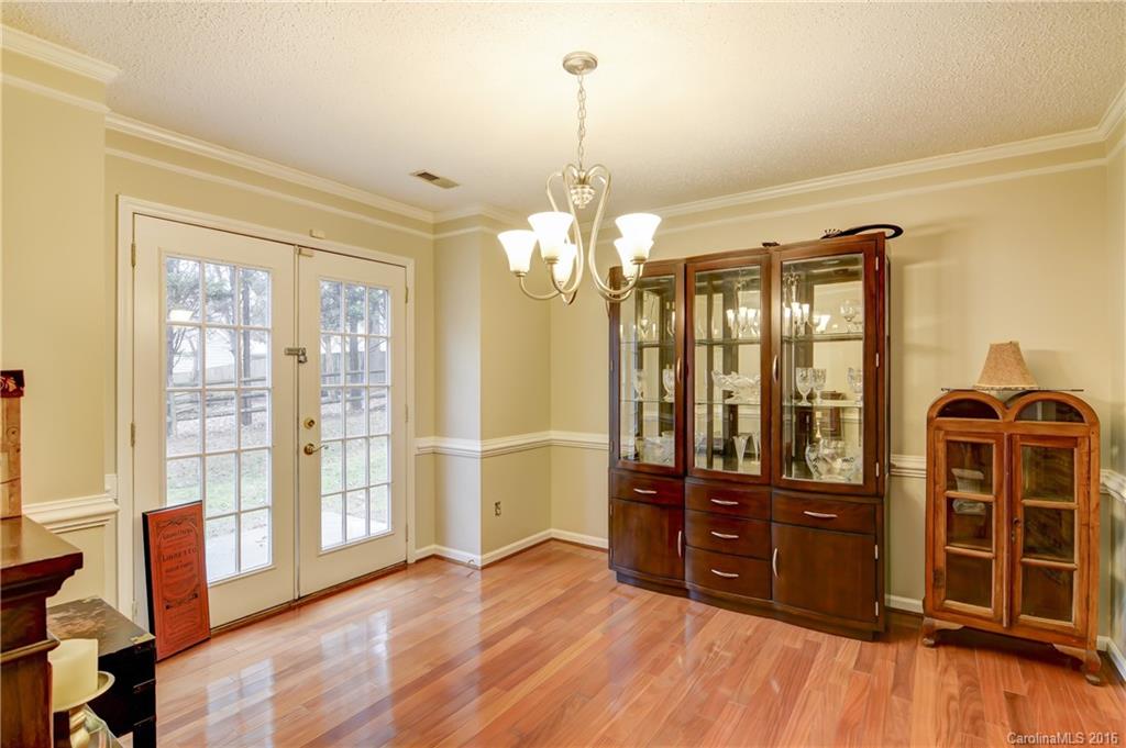 Brownes Ferry - Residential