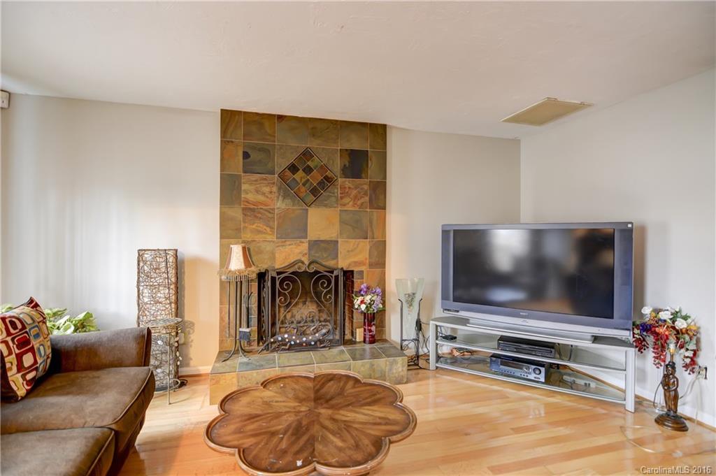 Brownes Ferry - Residential