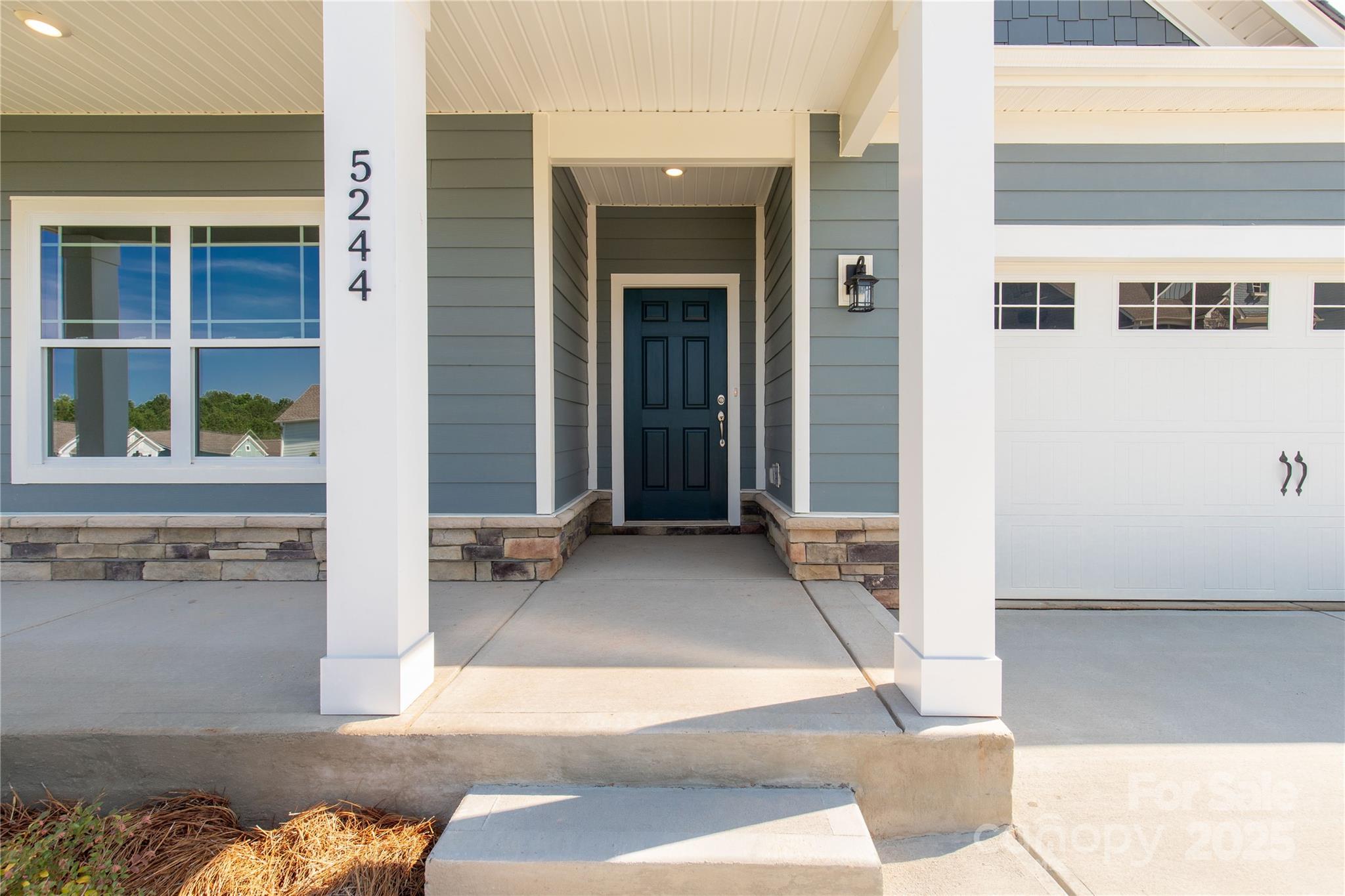 5244 Admirals Landing