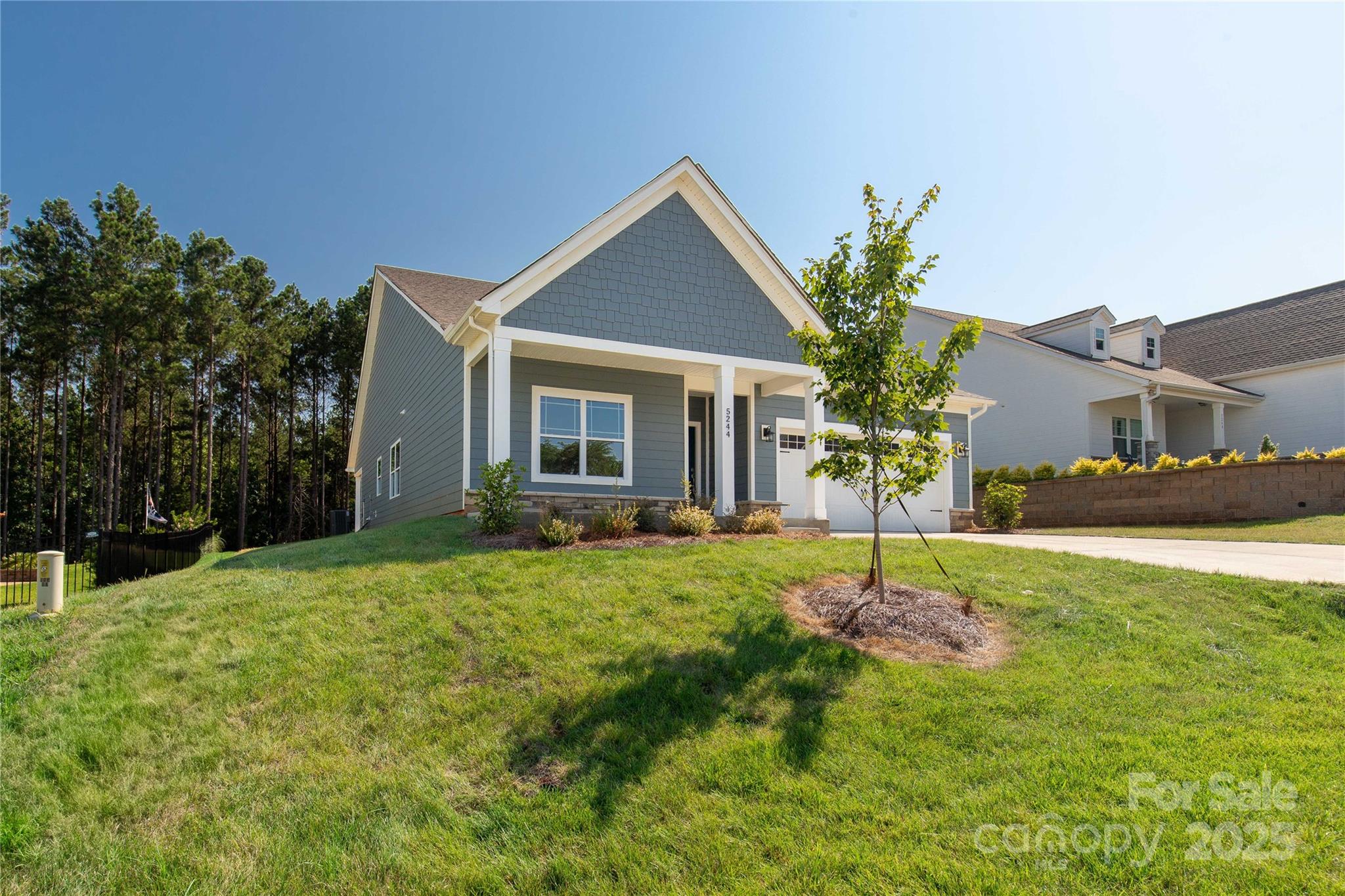 5244 Admirals Landing