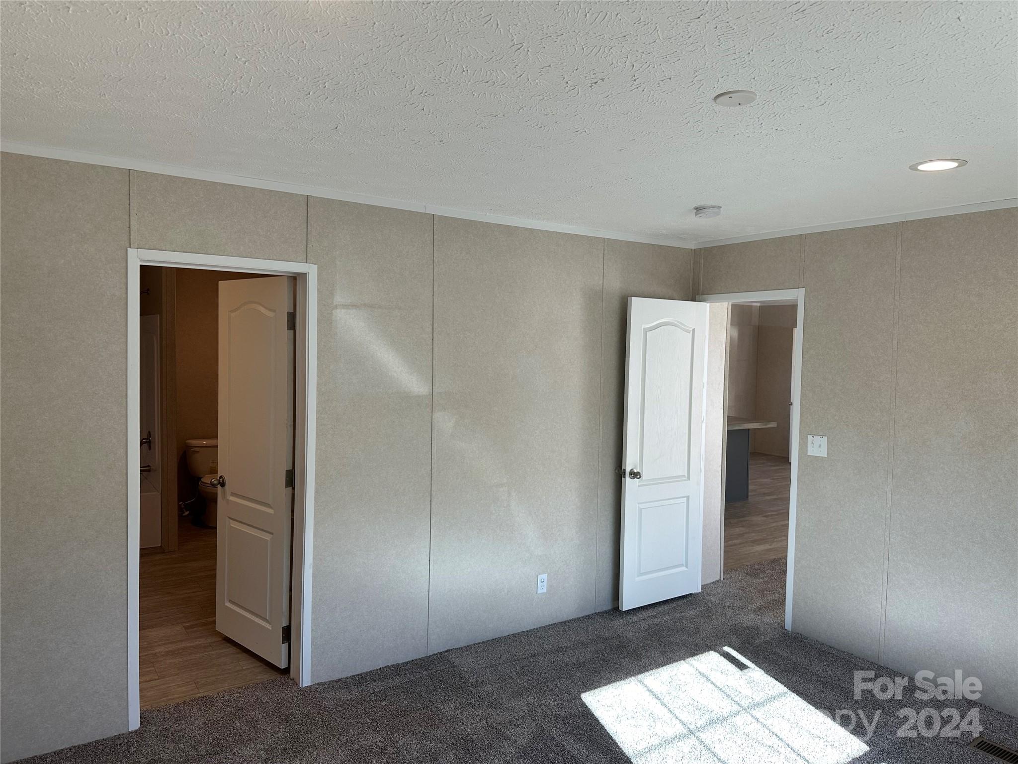 Victorias Landmark - Residential