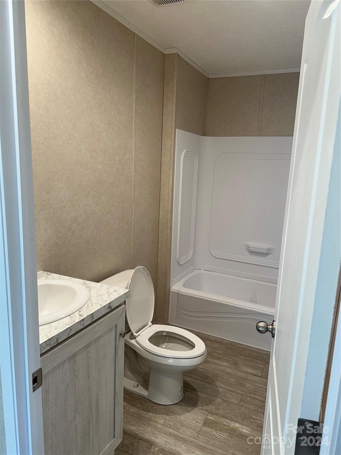 Victorias Landmark - Residential