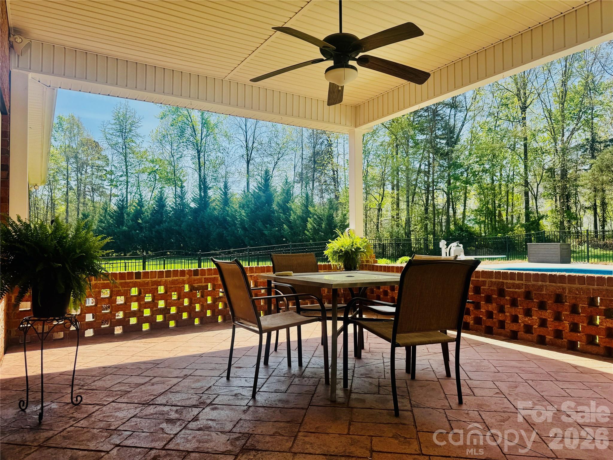 Grand Oaks - Residential