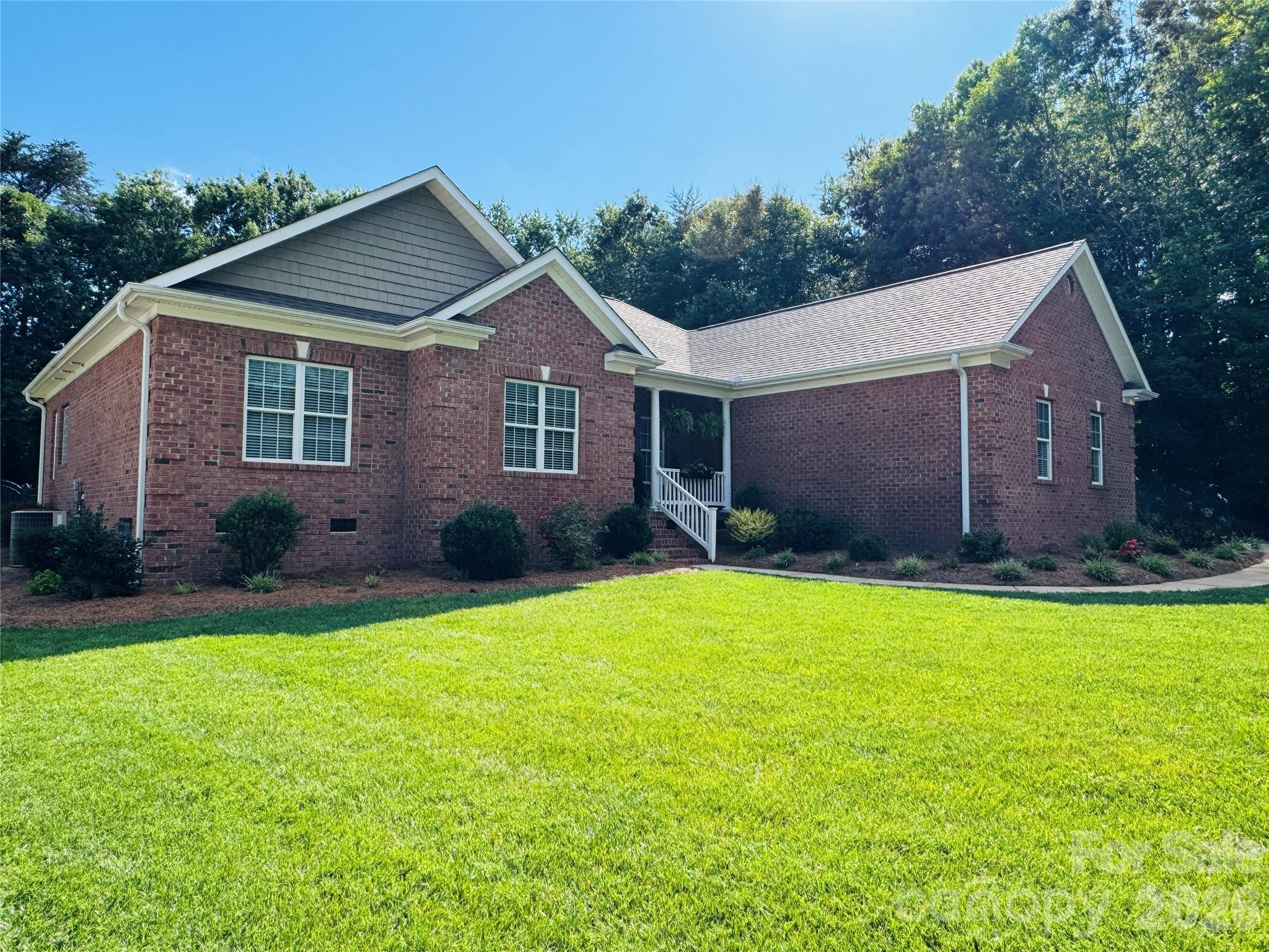 1266 Oak Grove Lane