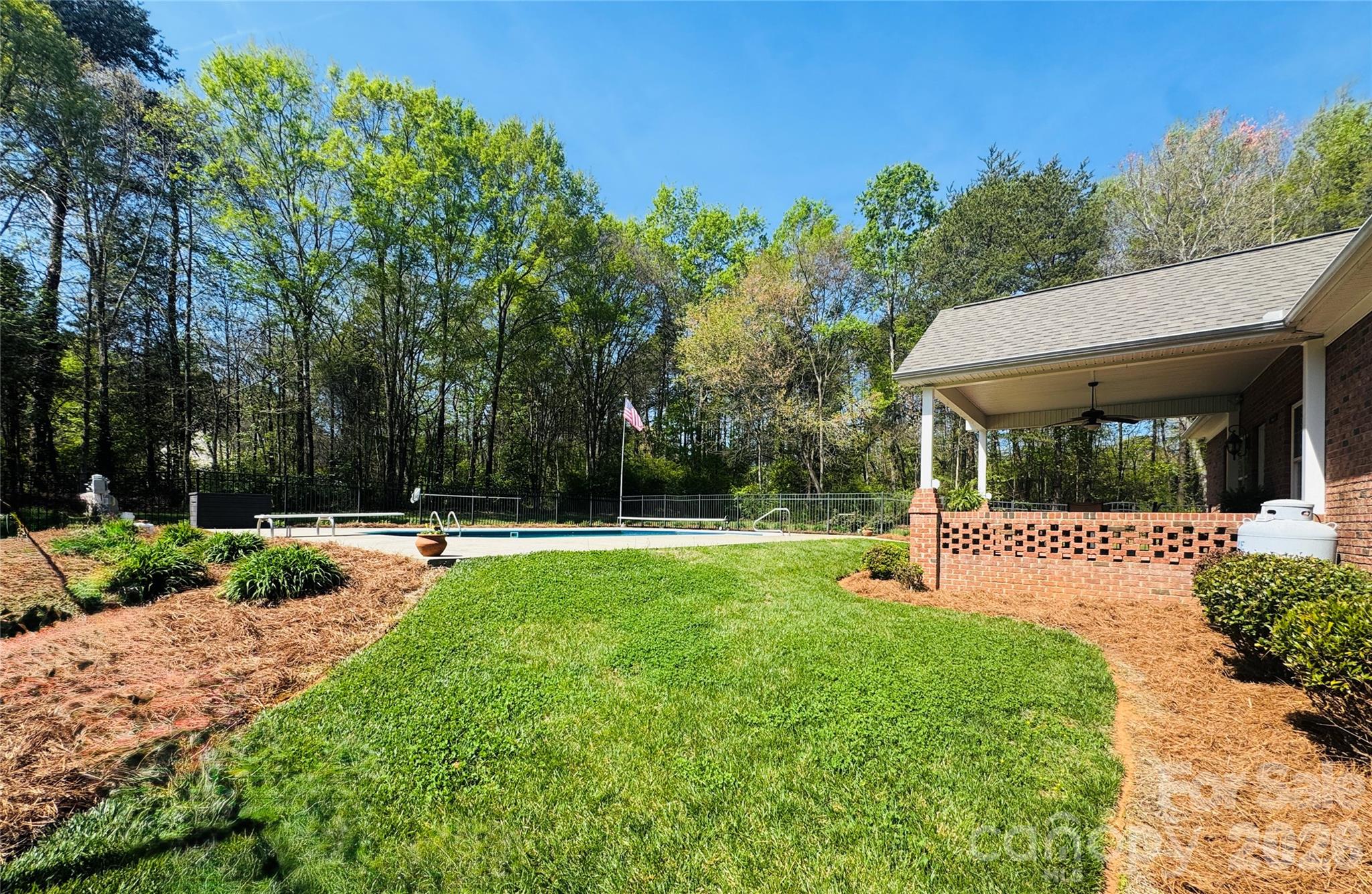 Grand Oaks - Residential