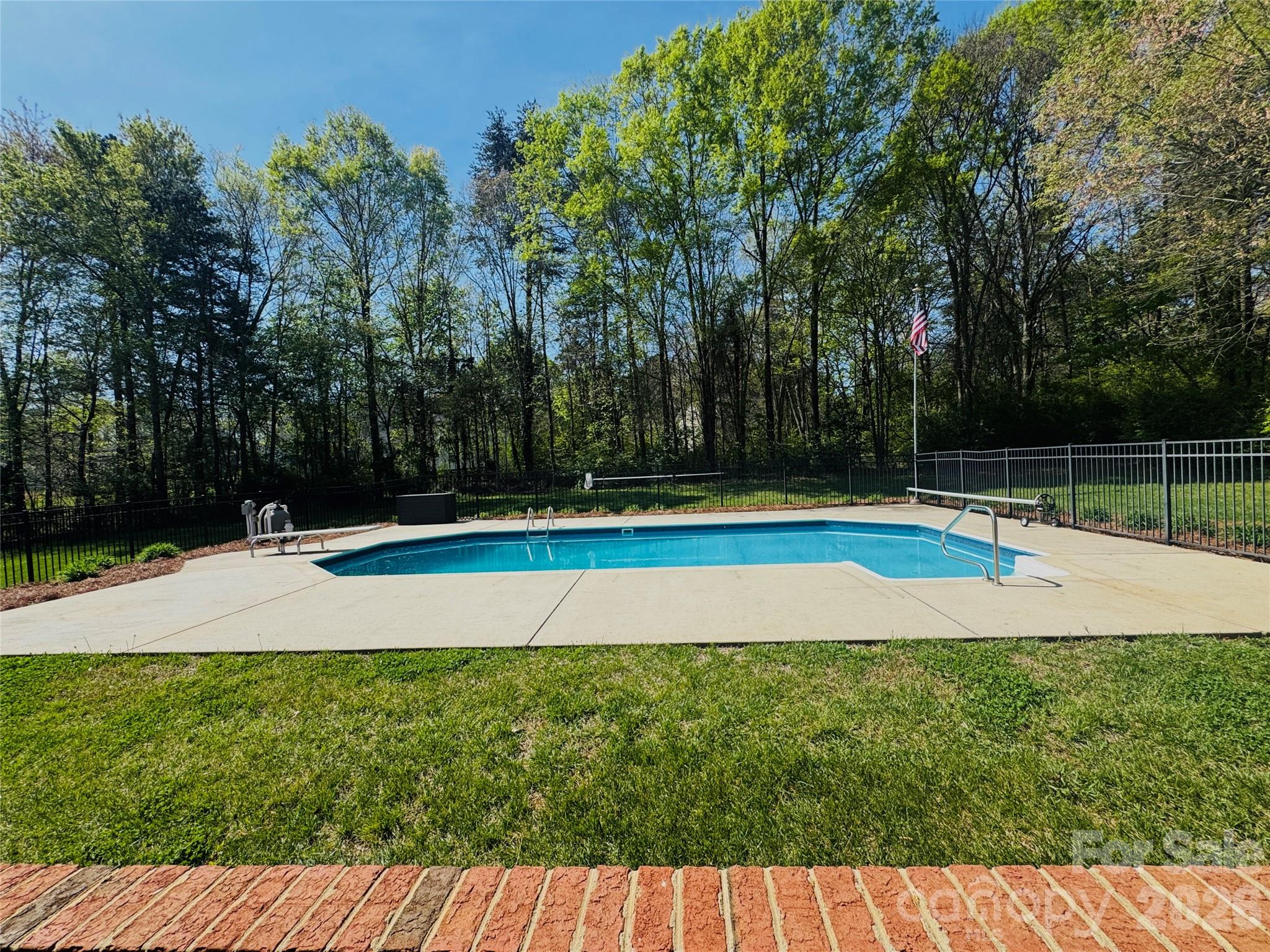 Grand Oaks - Residential