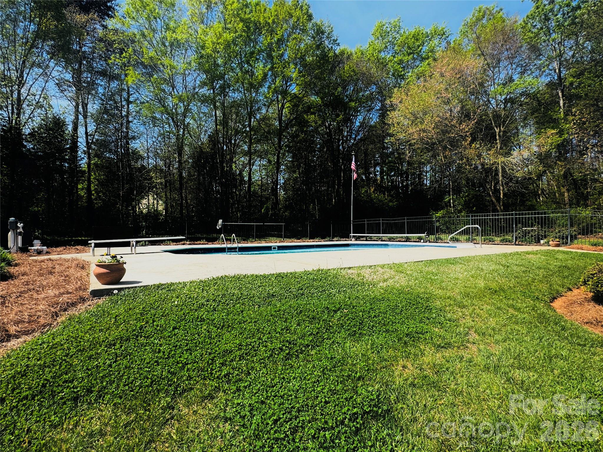 Grand Oaks - Residential