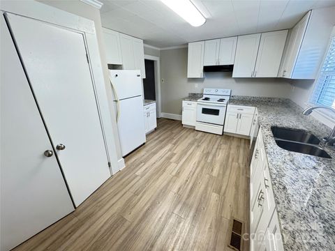 Photo of 602 E Ryder Avenue, Landis, NC 28088 (MLS # 4314754)