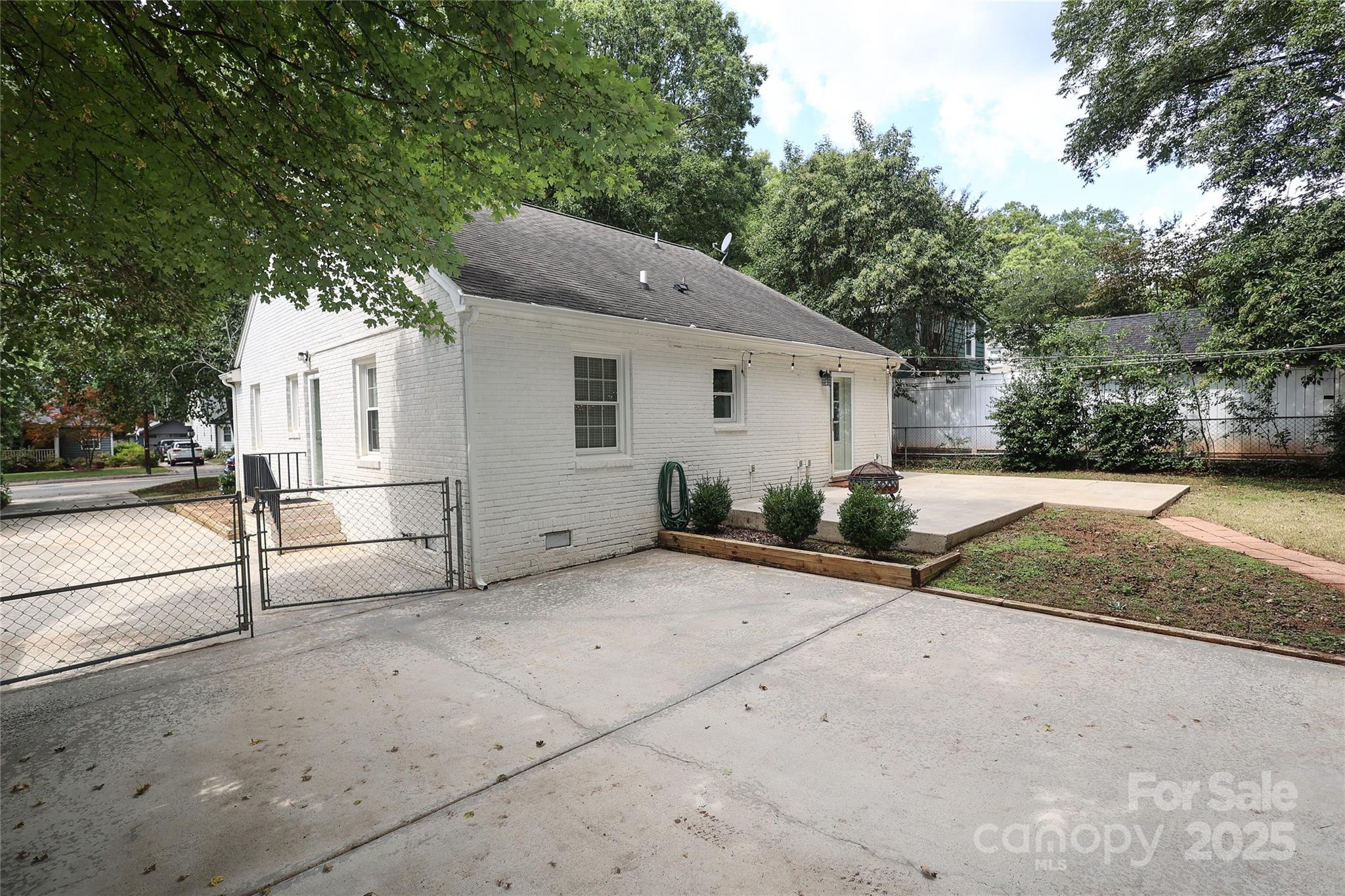 1422 Morningside Drive
