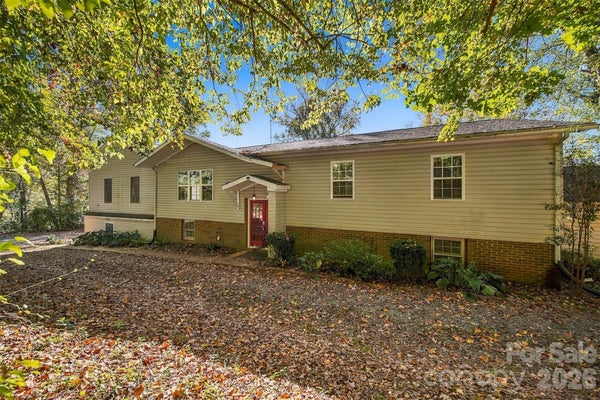 183 FALLS AVE, GRANITE FALLS, NC 28630 - Image 1581c2df052d89c7e5e1446b420c1afa/180015825