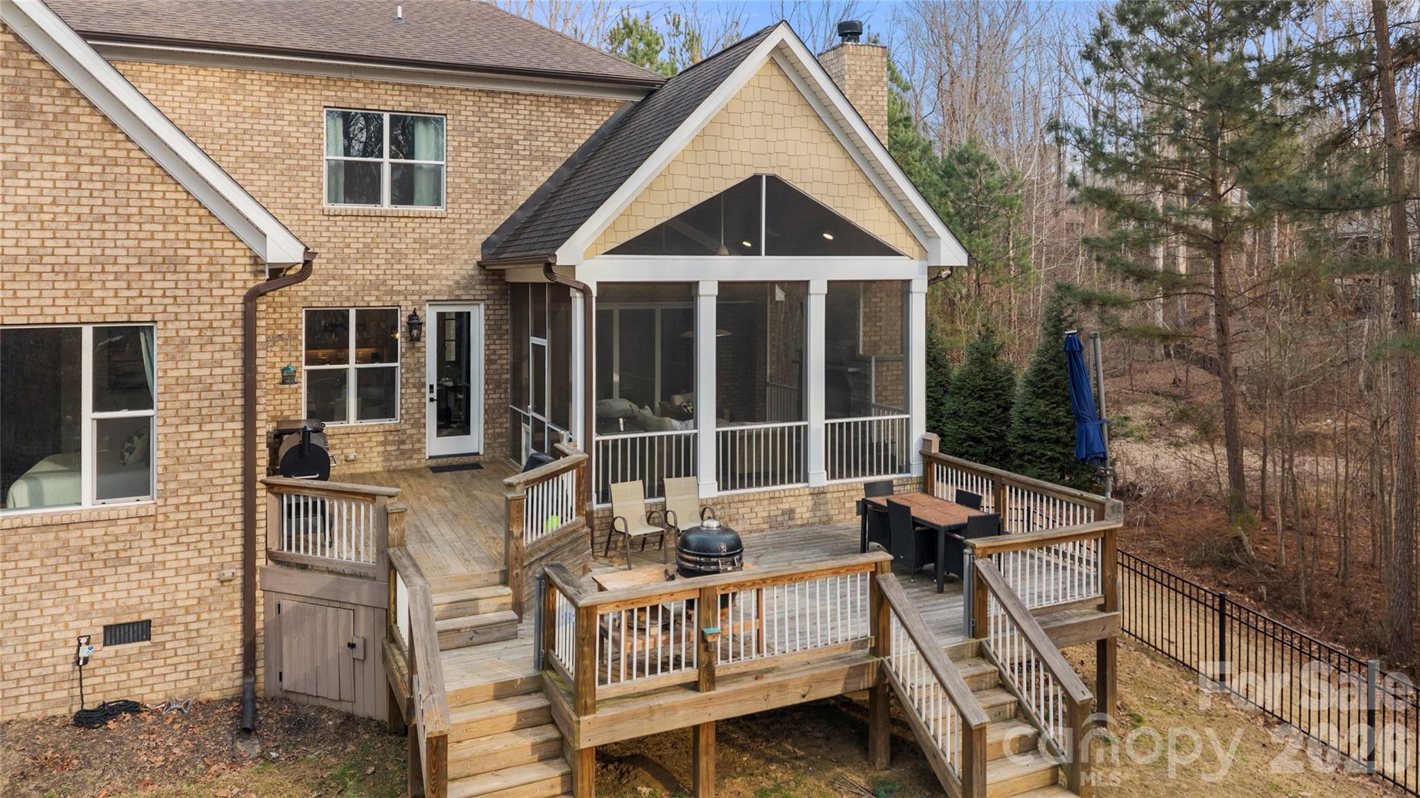 Water Edge - Residential