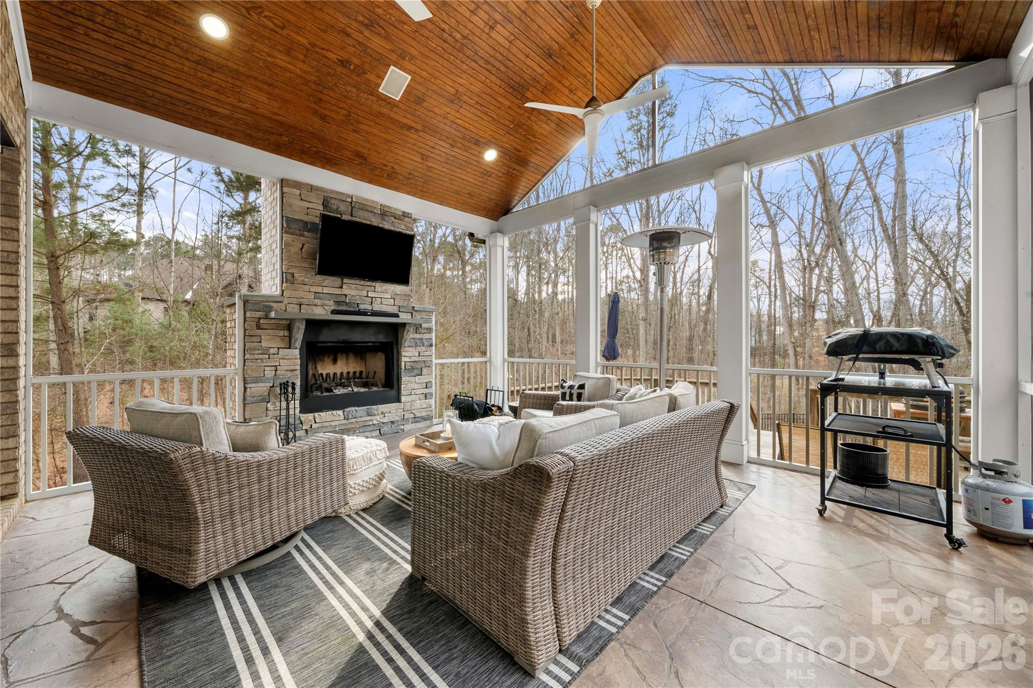 Water Edge - Residential