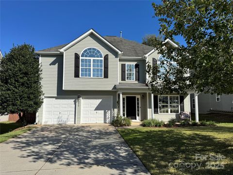 Photo of 2019 Covered Bridge Court #107, Rock Hill, SC 29732 (MLS # 4310808)