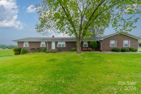 24686 Barbees Grove Road Oakboro NC 28129