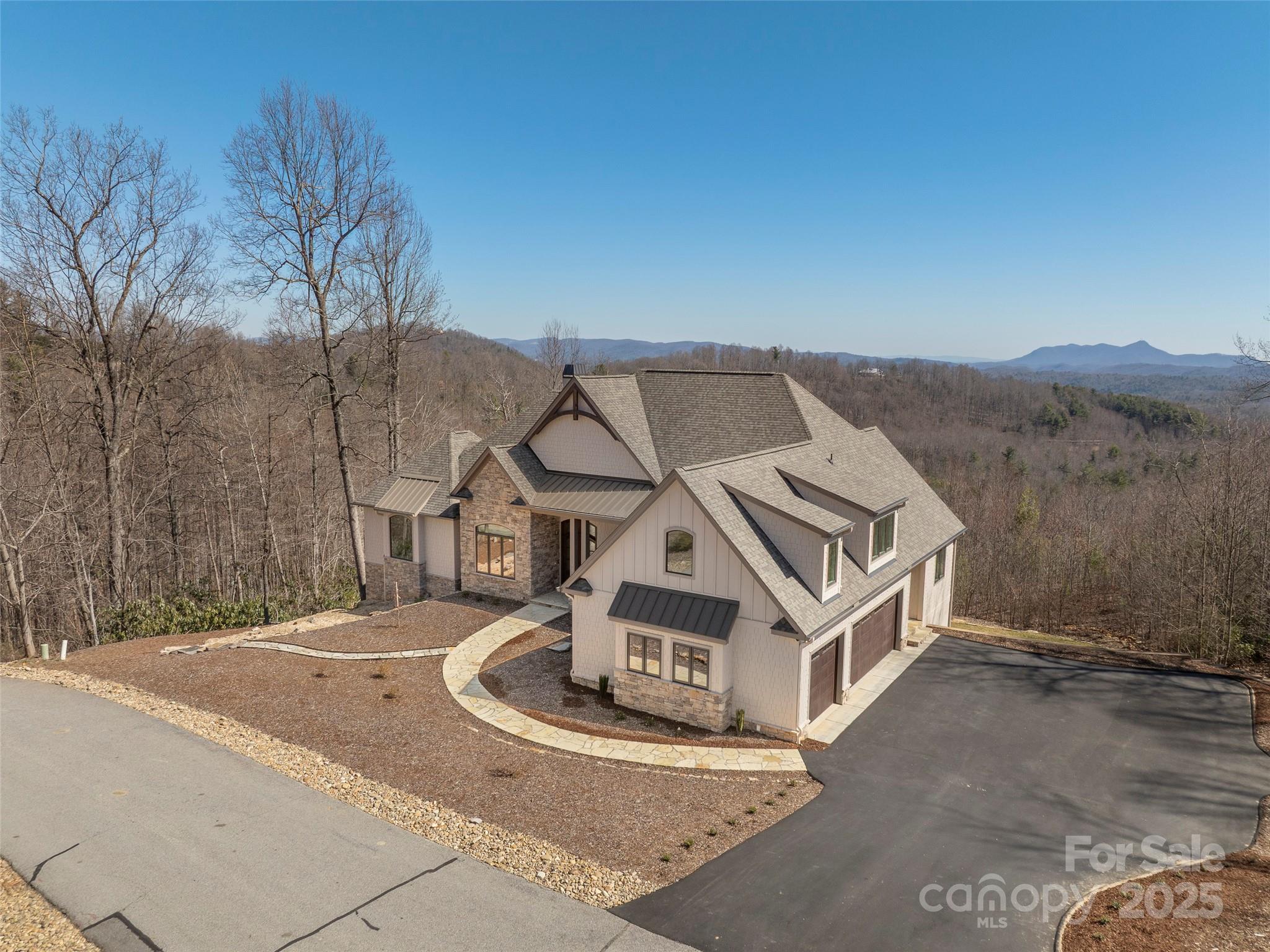 527 Falkirk Way