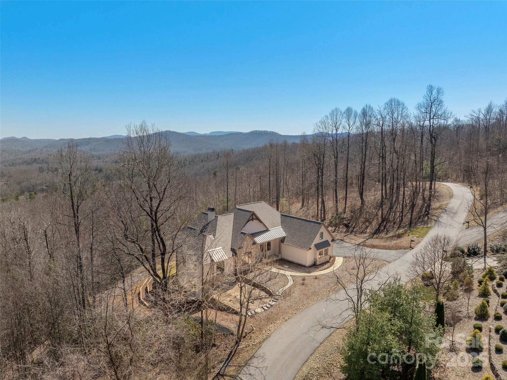 527 Falkirk Way