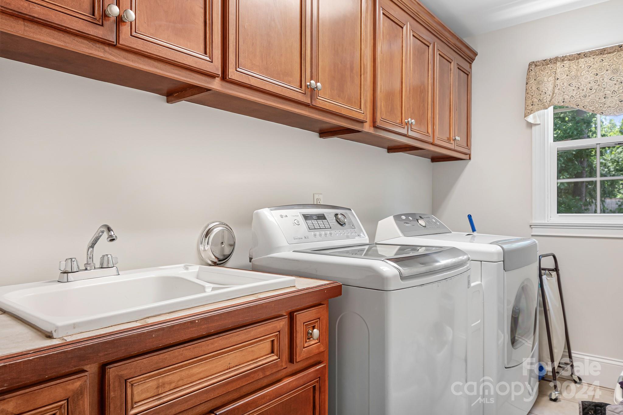 Watertree Landing - Residential