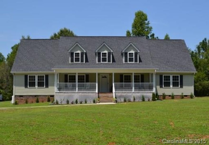 Beautiful home w/large rocking chair front porch! Shows like a model home! Split BR plan w/large master suite. 2nd BR & BA also on main level. Huge kitchen w/work island, double wall oven, refrigerator, dishwasher & walk in pantry. Large formal DR, LR/office, GR w/stone FP, bonus, 2BRs & Ba upstairs. New maintenance free water filter sys. Oversized detached garage measures 24x36. Low county taxes, at dead end so no thru traffic. This is a well constructed modular home. Great access to I-77.