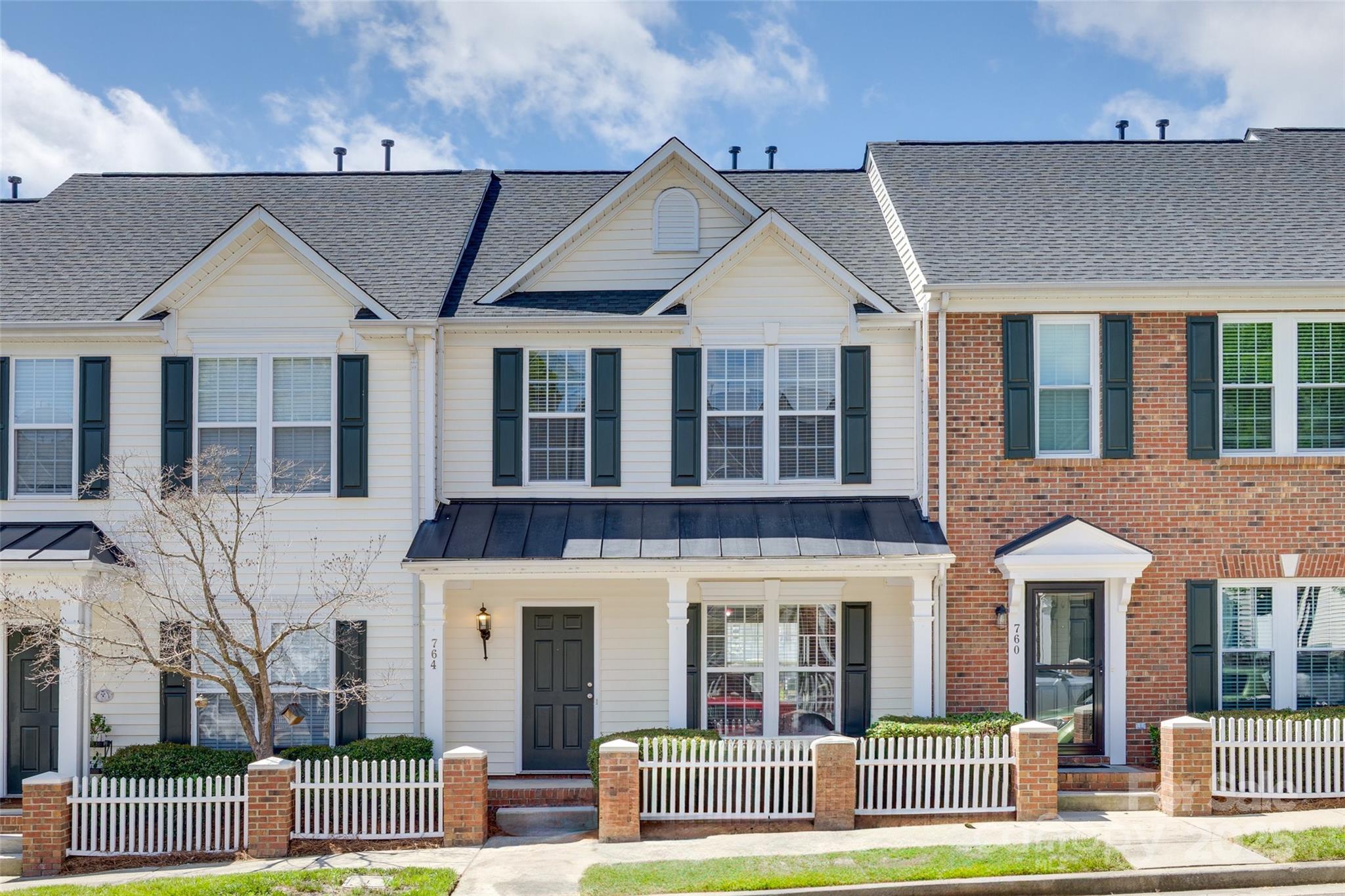 764 Atherton Way