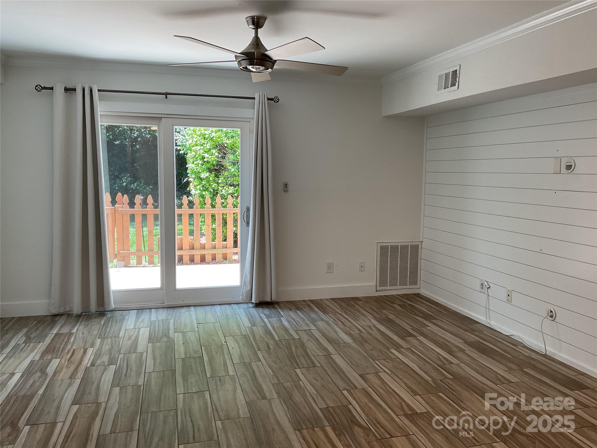 Walker Woods - Residential Lease