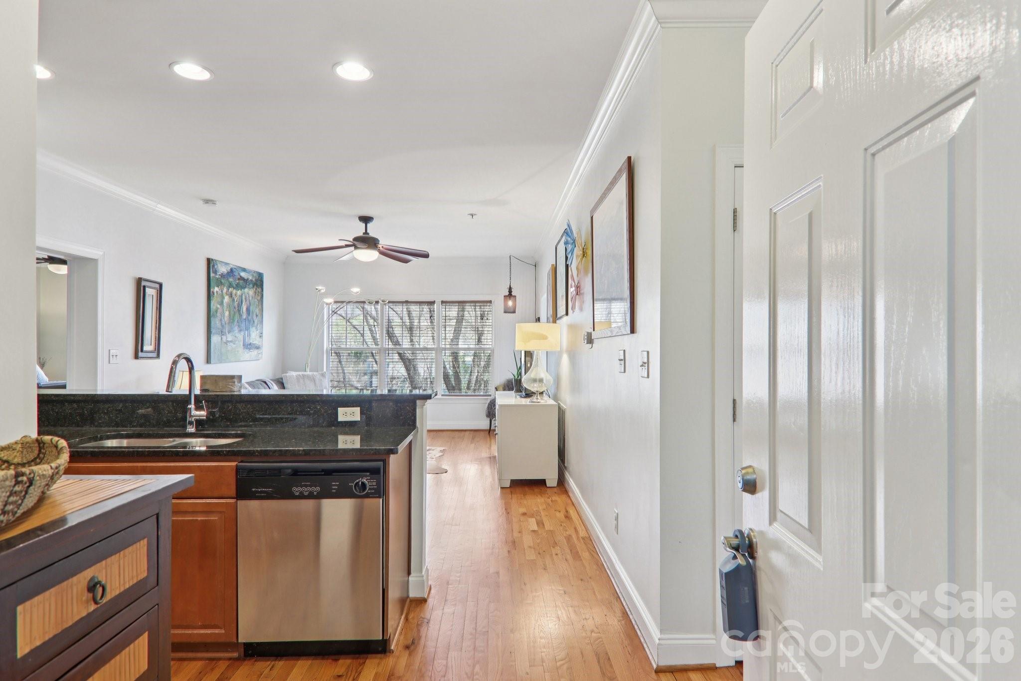 175 S Lexington Avenue 304